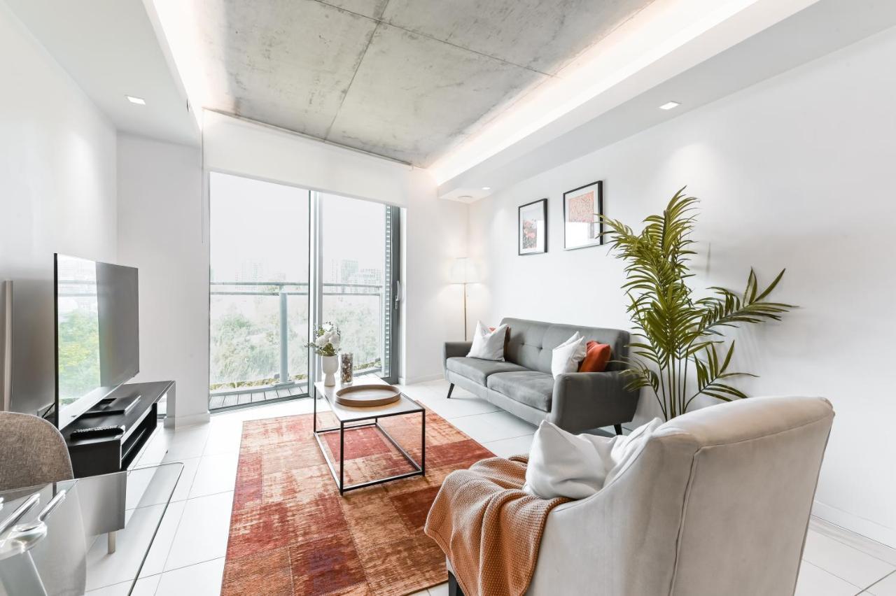 Khayat Homes - The Curve - One Bed Londra Exterior foto